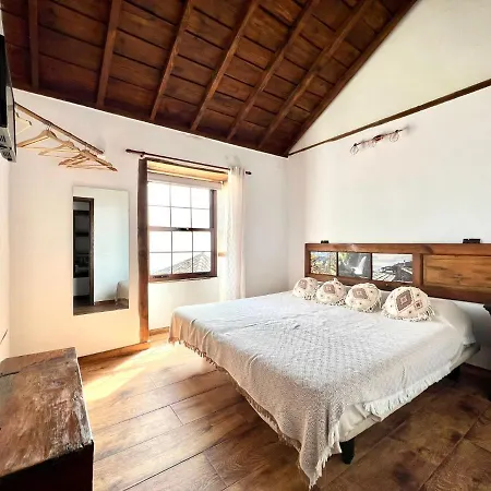 House With Jacuzzi, Wifi And View Of The Atlantic Ocean Holiday home *