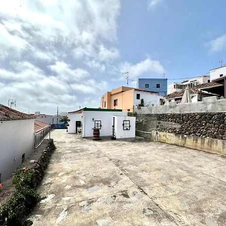 House With Jacuzzi, Wifi And View Of The Atlantic Ocean Holiday home